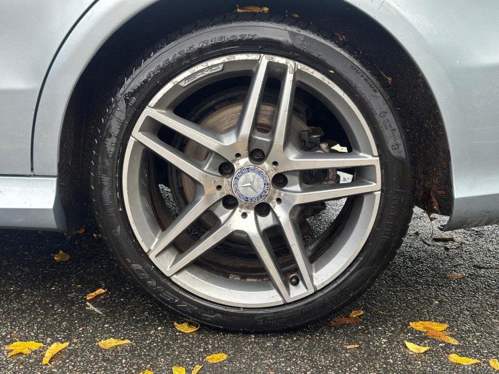 MERCEDES-BENZ E CLASS