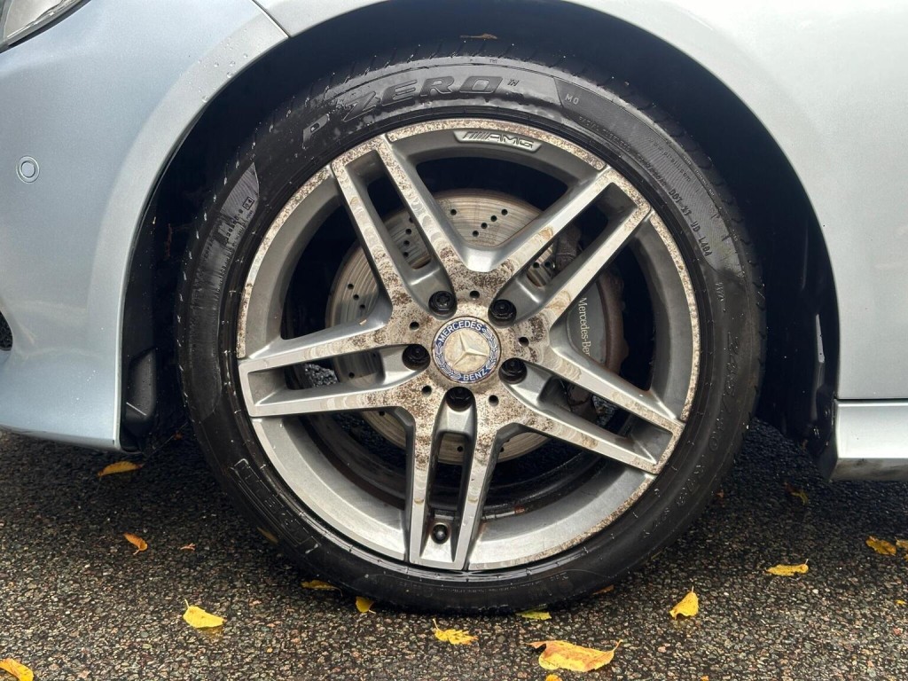 MERCEDES-BENZ E CLASS