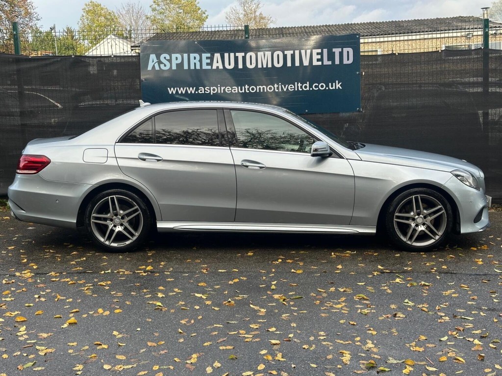 MERCEDES-BENZ E CLASS