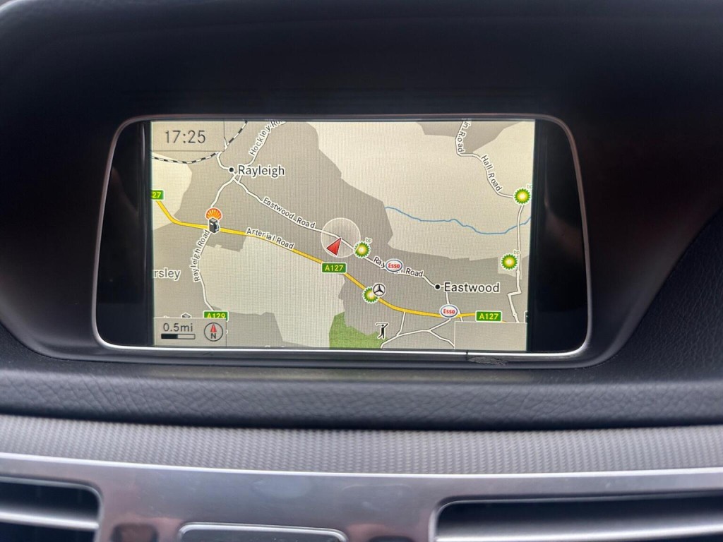 MERCEDES-BENZ E CLASS