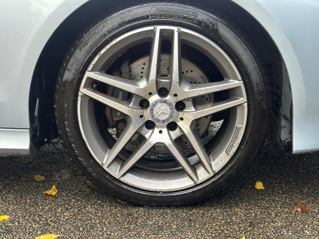 MERCEDES-BENZ E CLASS