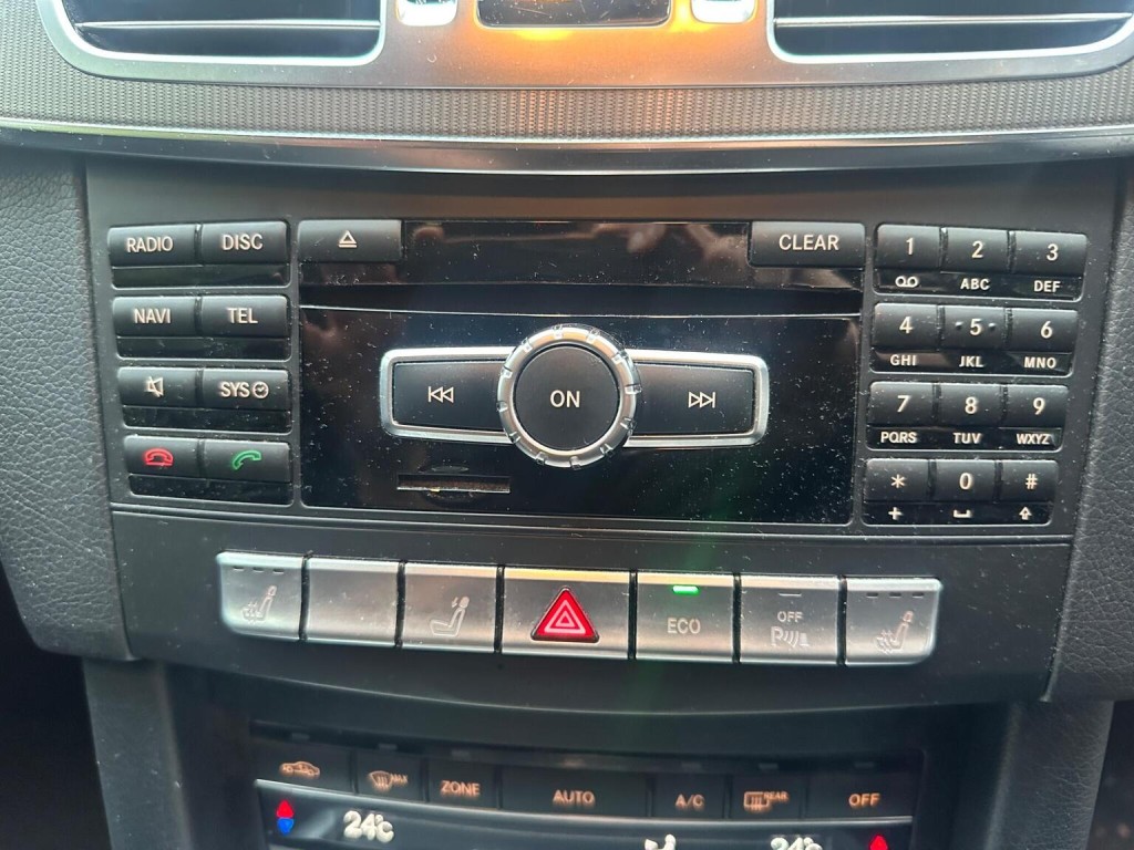 MERCEDES-BENZ E CLASS