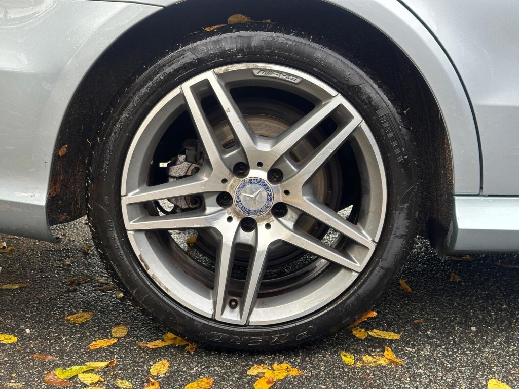 MERCEDES-BENZ E CLASS