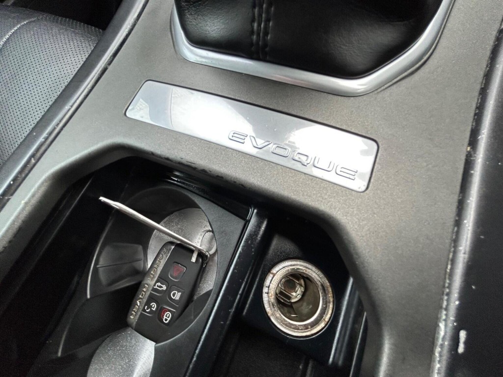 LAND ROVER RANGE ROVER EVOQUE