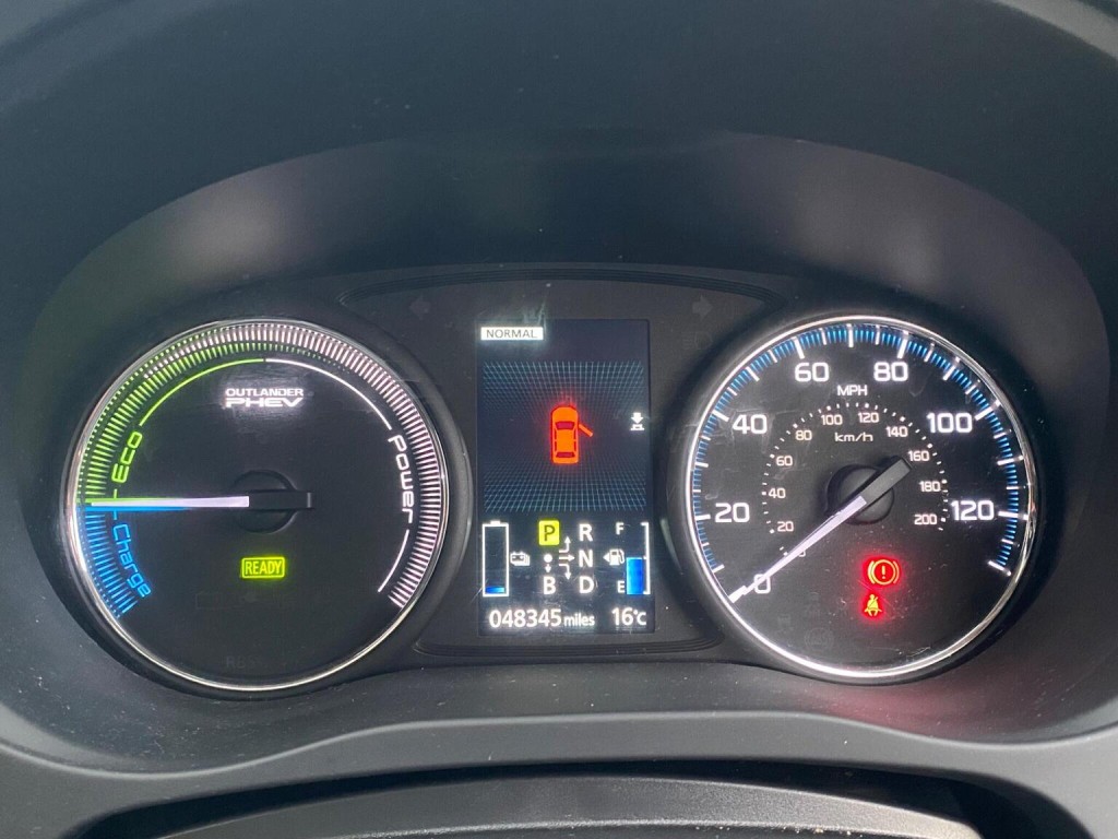 MITSUBISHI OUTLANDER