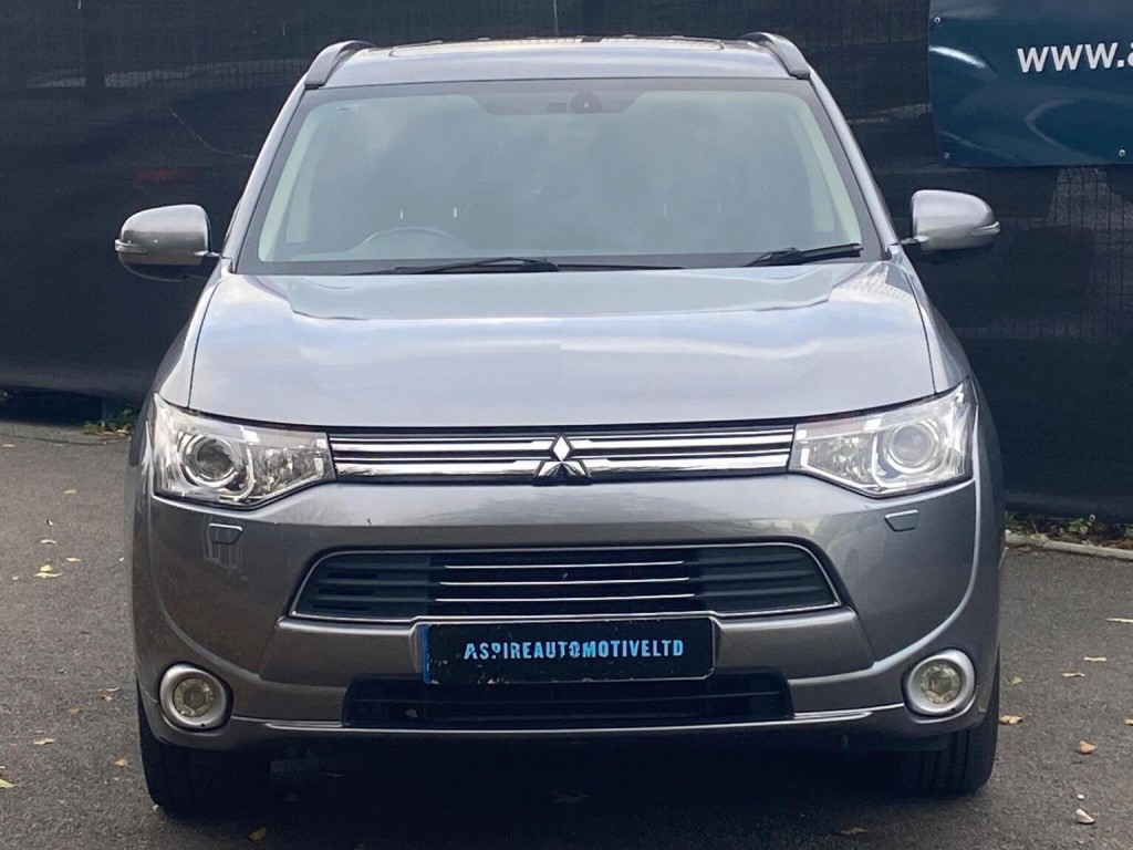 MITSUBISHI OUTLANDER