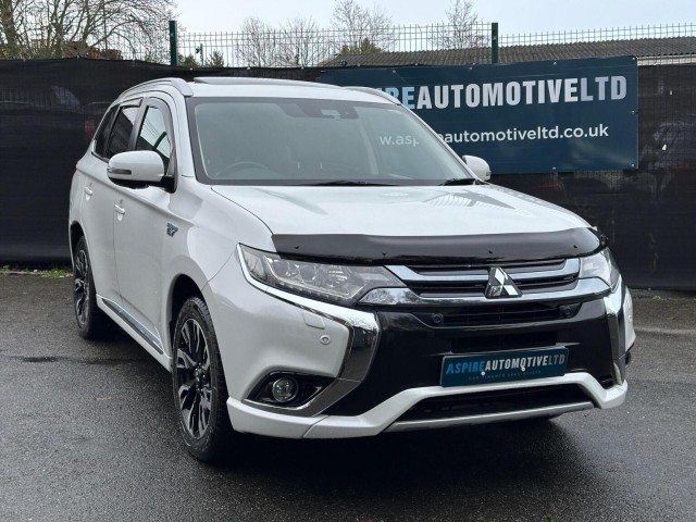 MITSUBISHI OUTLANDER 2.0h 12kWh 5hs CVT 4WD Euro 6 (s/s) 5dr