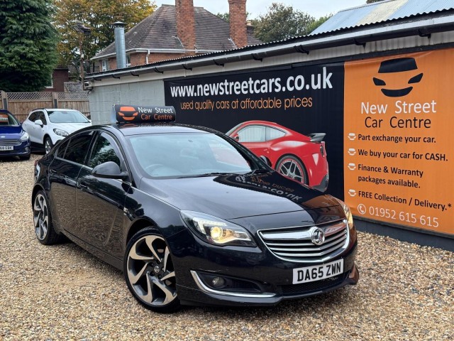 VAUXHALL INSIGNIA