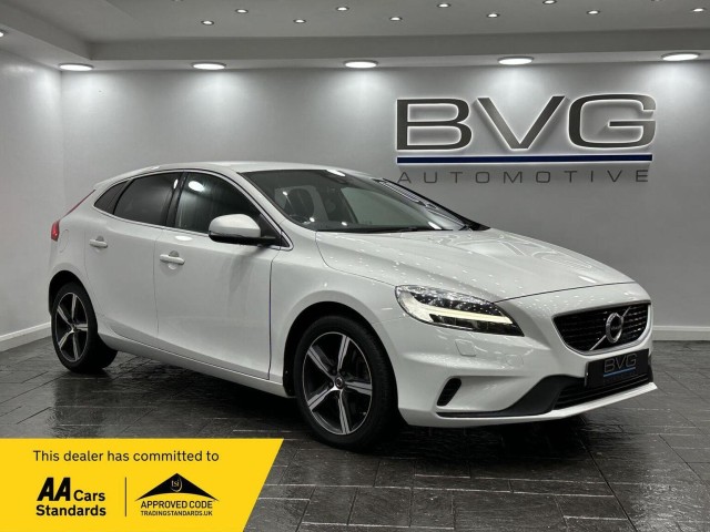 VOLVO V40
