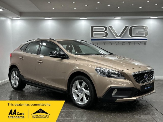 VOLVO V40 CROSS COUNTRY